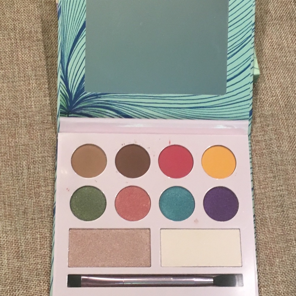 Laura Sanchez Moods palette